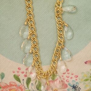 Elegant Gold and Crystal Teardrop Necklace